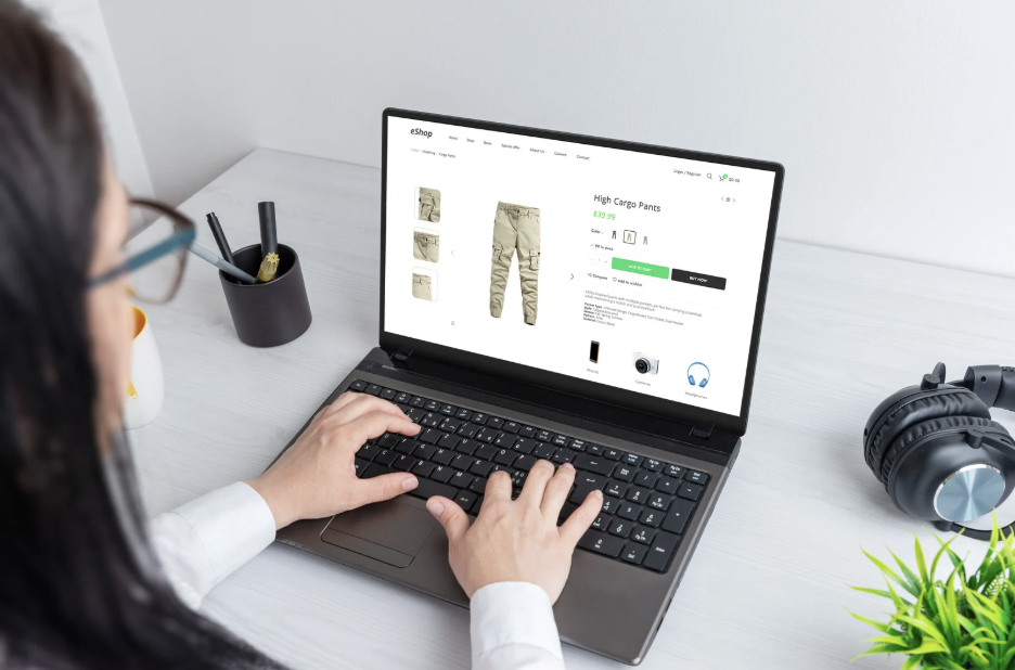 Video-first shopping experience on an ecommerce storefront