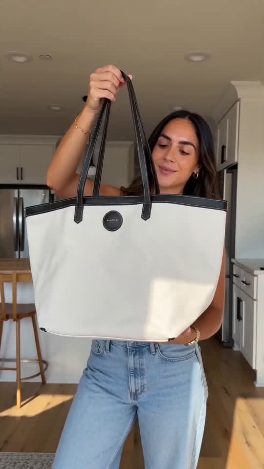AI Bag Video 01KTM4E146 thumbnail